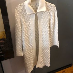 Vintage Cream granny / cottagecore long cardigan sweater